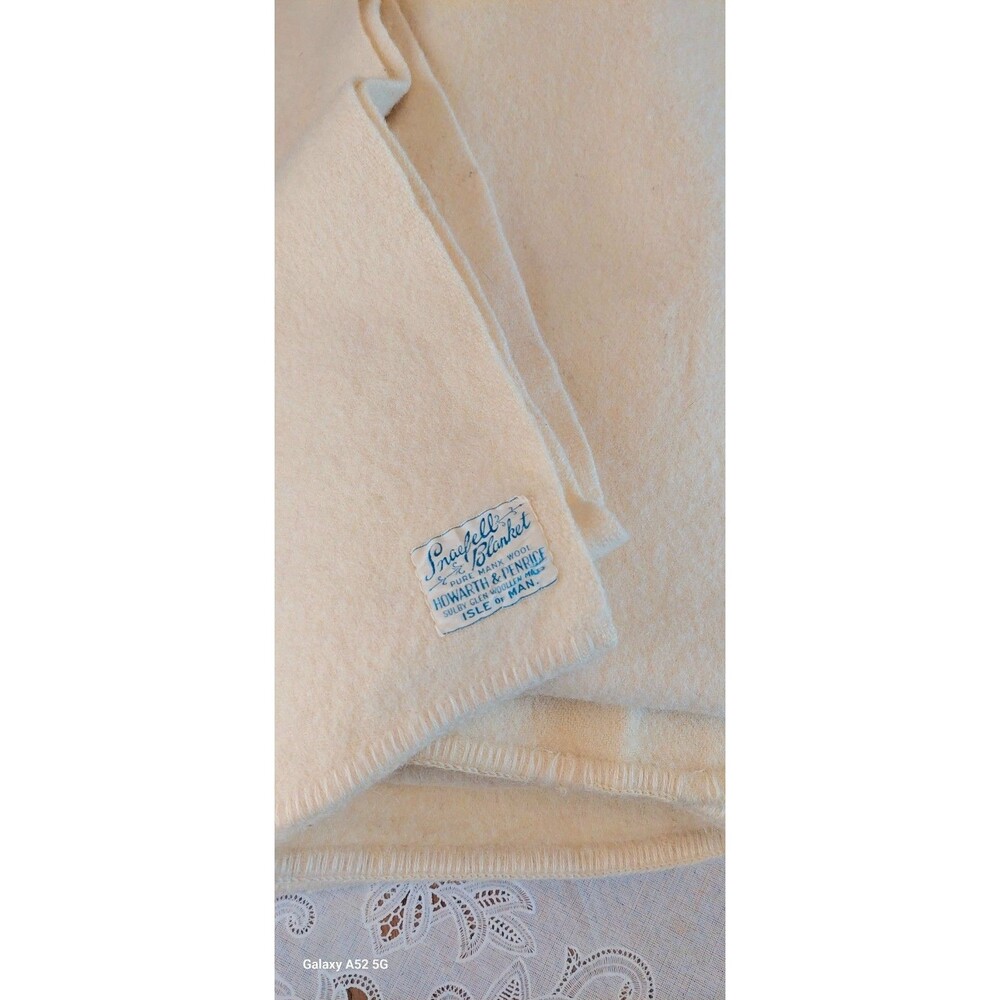 Vintage Snaefell Pure Manx Wool Isle of Mann 80 x 65 blanket Howarth Penrice